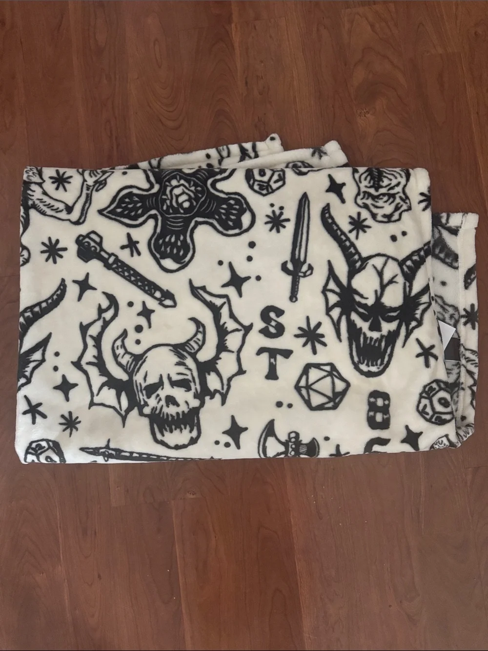 Stranger Things Official Fleece Blanket Like New size 70x48